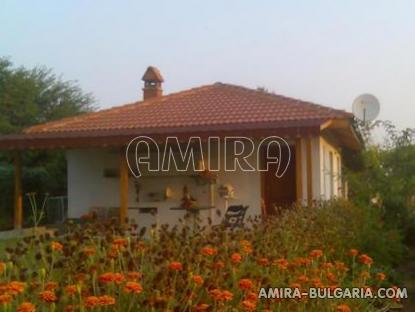 New furnished house 32 km from the beach front