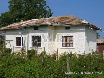 Renovated house near Dobrich front