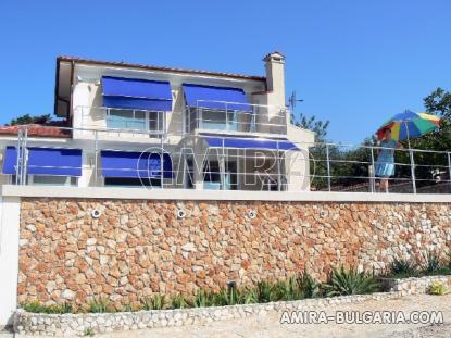 First line sea view villa in Balchik front 2