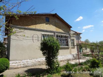 Furnished 3 bedroom house in Bulgaria front 4