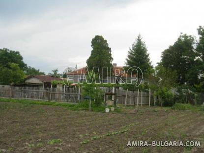 Bulgarian holiday home with big plot