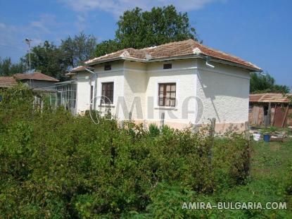 Renovated house near Dobrich front 3