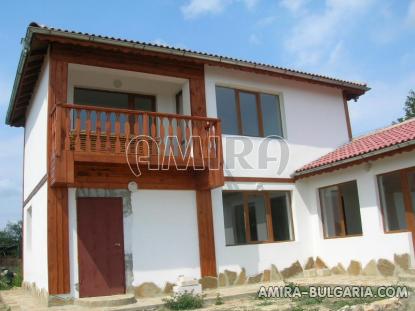 New 3 bedroom house 9 km from the beach of Albena front 2