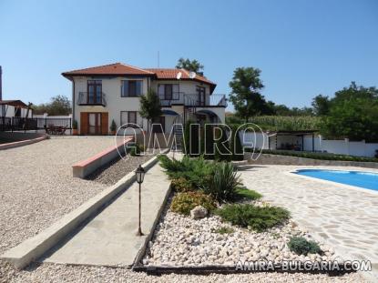 Huge furnished house with pool 28 km from Varna 1