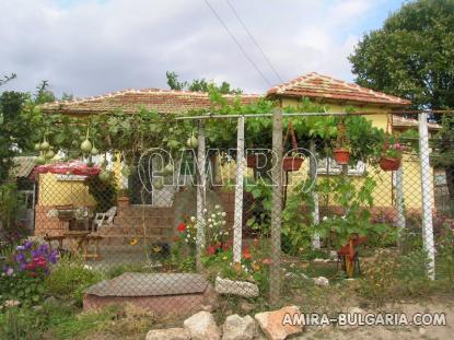 Furnished house with garage in Bulgaria front