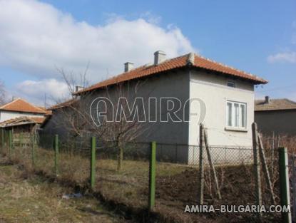 House in Bulgaria 40km from the seaside back