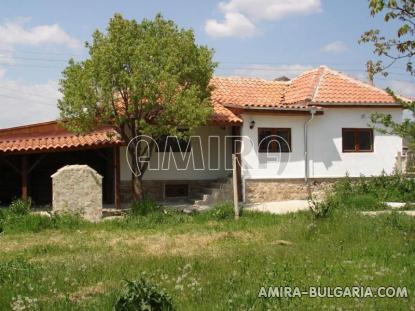Furnished town house in Bulgaria garden
