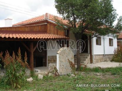 Furnished town house in Bulgaria side 