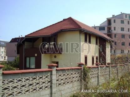 Furnished house in Varna fence