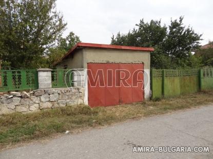 House with garage in Bulgaria 7