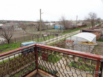 Massive house 3km from Dobrich 11