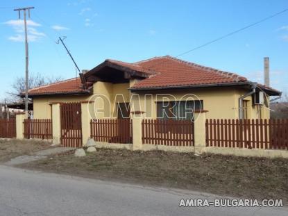 New house next to Varna 1