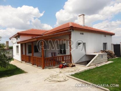 New Bulgarian house near a lake 2