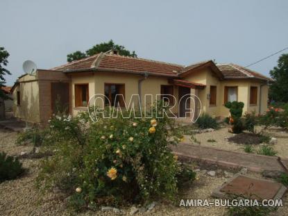 Renovated house 10km from the beach 1