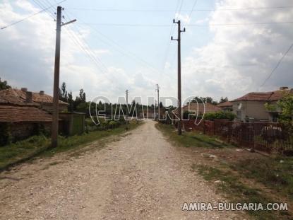 Cheap house with big plot road access