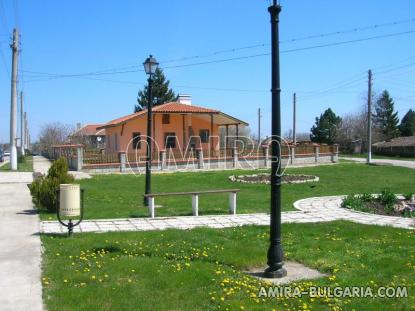 New house 9 km from Balchik front 4