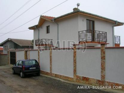 House with sea view in Balchik fence
