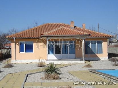 Furnished house 8 km from Balchik front 2