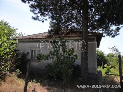 Authentic Bulgarian style house with lake view 4
