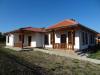 Semi-detached house with sea view