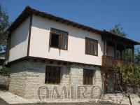 Аuthentic Bulgarian style house 5 km from the beach