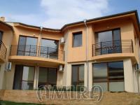 Furnished semi-detached bulgarian house 4 km from the beach front