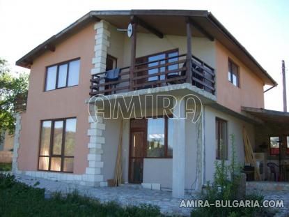 New 2 bedroom house 15 km from Varna front 3