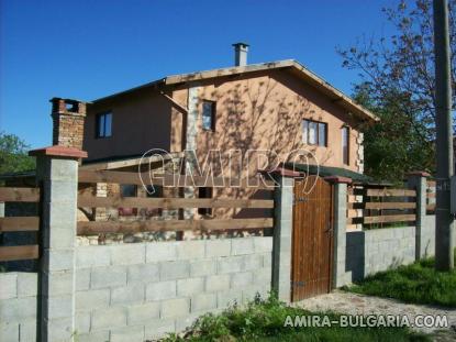 New 2 bedroom house 15 km from Varna fence