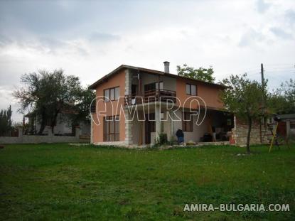 New 2 bedroom house 15 km from Varna garden