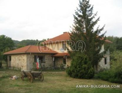 New furnished house in Bulgaria 15 km from Varna front