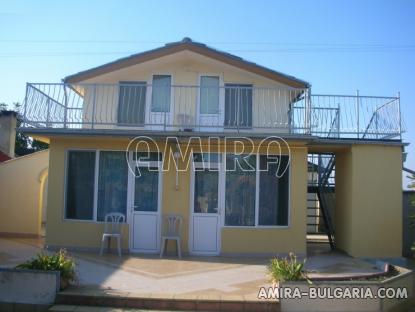 Furnished sea view villa next to a golf course front