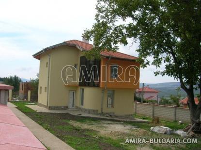 New 2 bedroom house in Bulgaria 4 km from the beach back 3