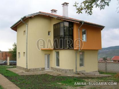 New 2 bedroom house in Bulgaria 4 km from the beach back 2