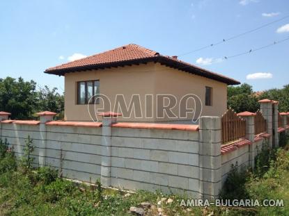 New house 8 km from the beach in Balchik fence