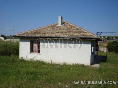 Renovated house 6 km from Dobrich side