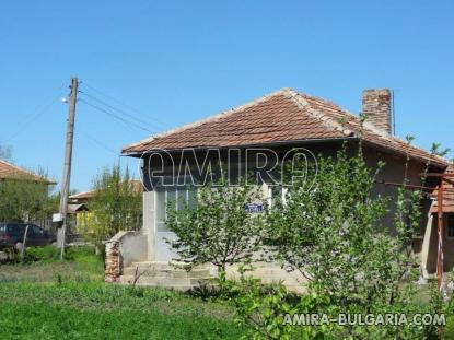 Bulgarian town house with garage 3