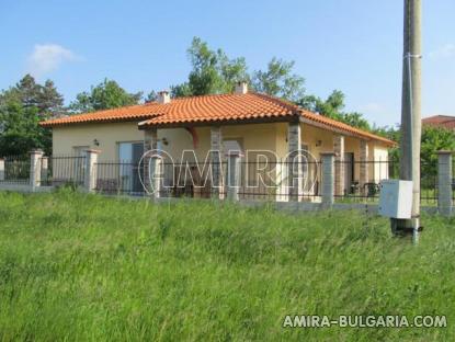 House near Varna 14km from the beach back 3