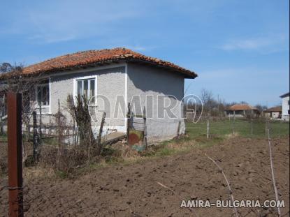 House in Bulgaria 10km from Dobrich side