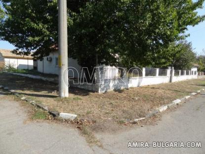 Renovated house with garage in Bulgaria 8