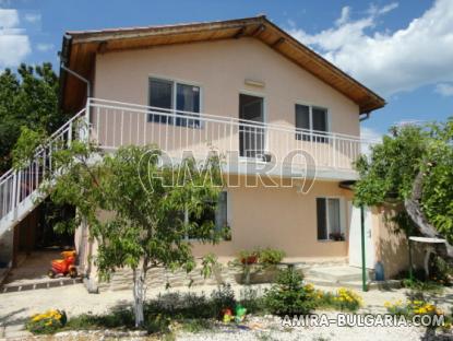 New Bulgarian house 7km from the beach