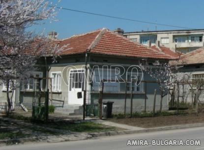 Bulgarian town house for sale 2