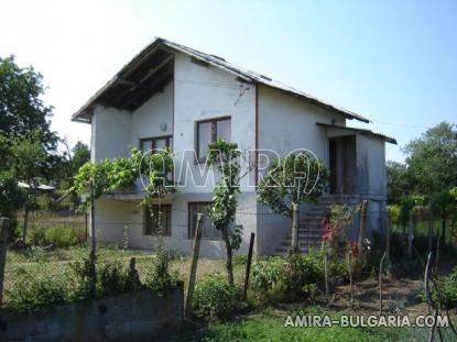 House in Bulgaria 10 km from Dobrich side